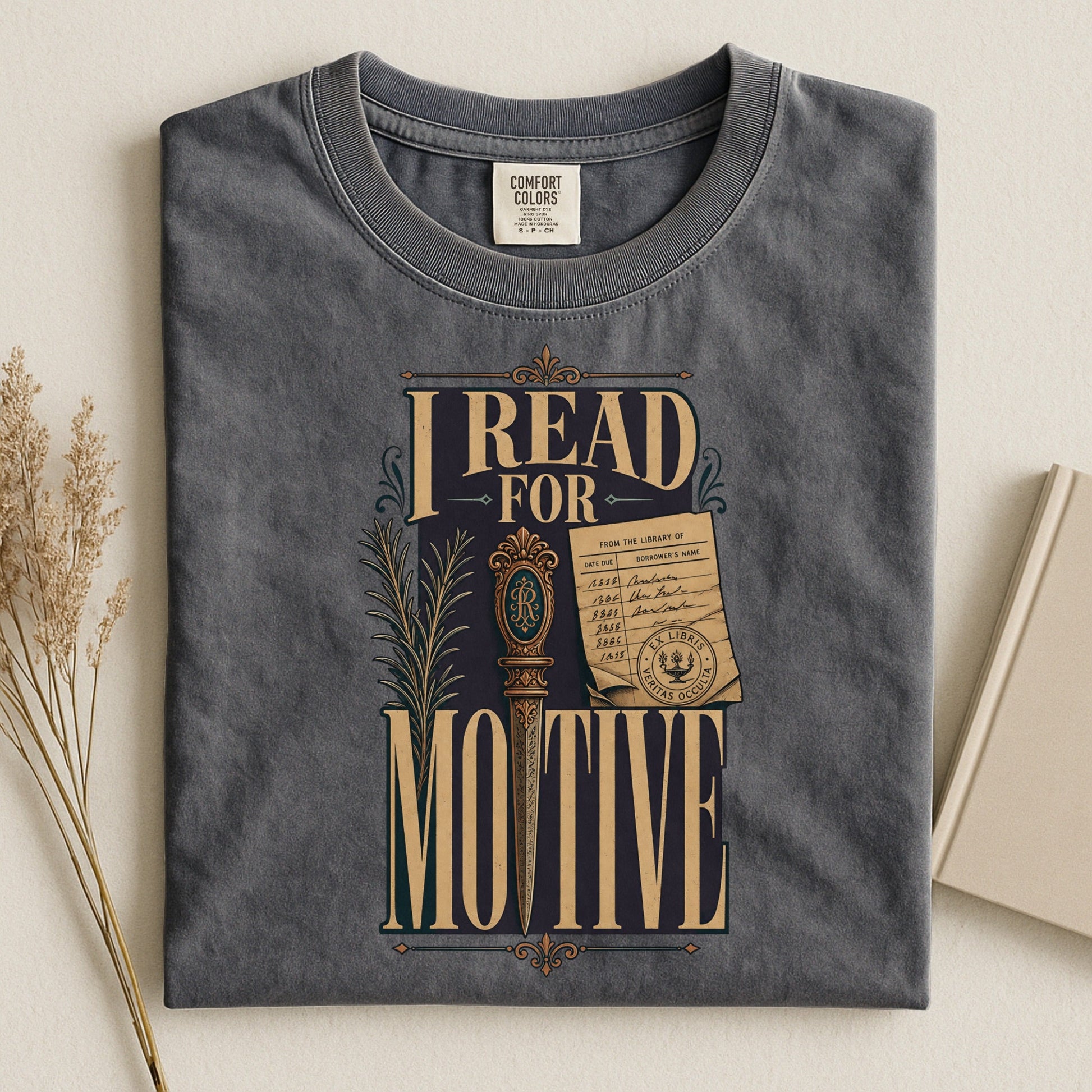 I Read for Motive bookish tee in Pepper, flat lay