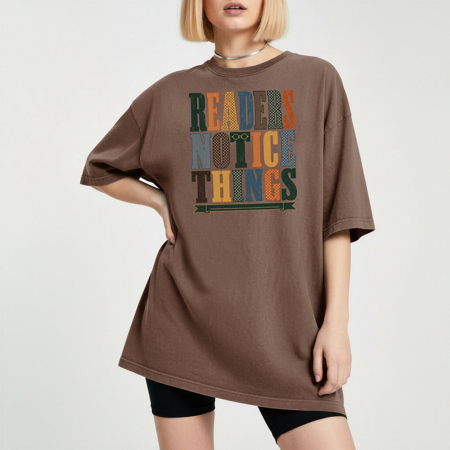 Readers Notice Things bookish tee in Espresso, worn
