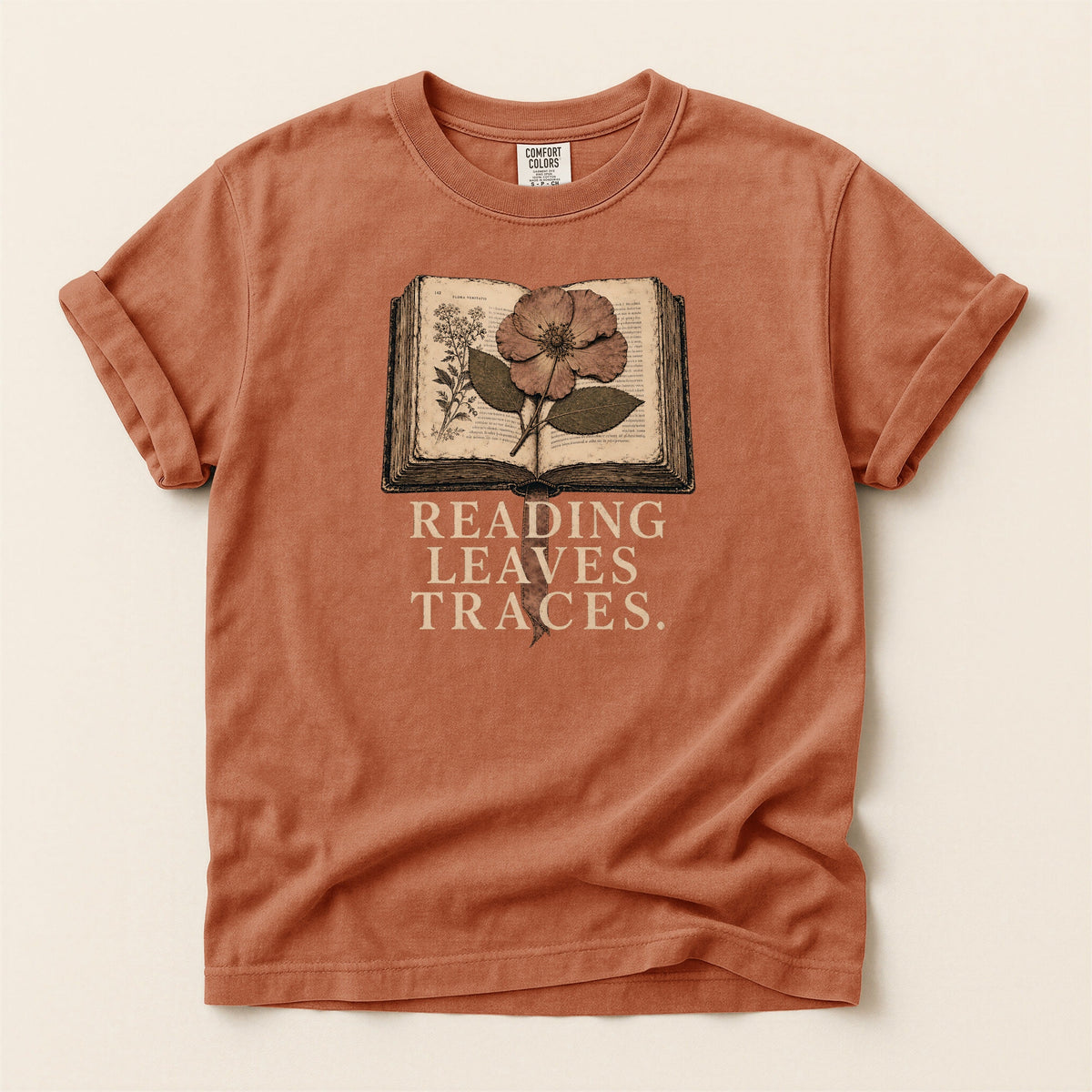 Shelf Love Studio Reading Leaves Traces t-shirt in Yam, flat