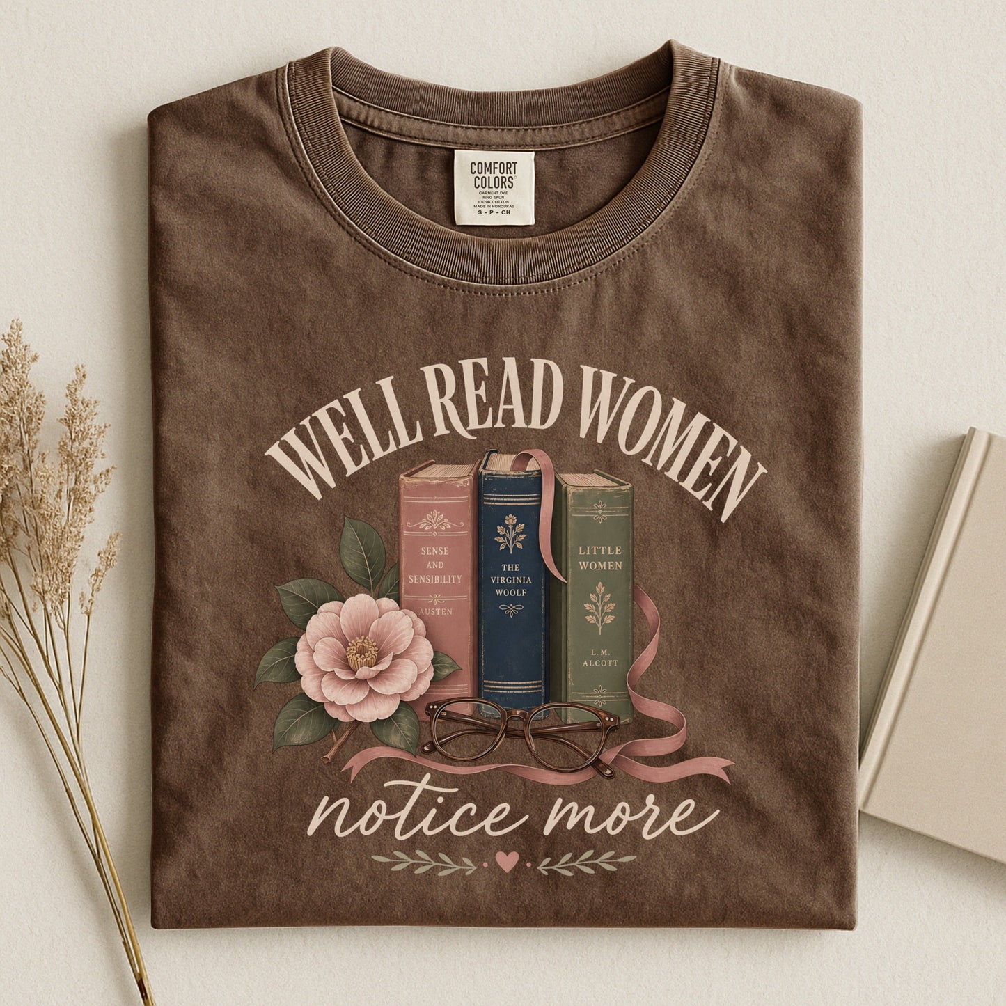 Well-Read Women Notice More bookish tee in Espresso, flat lay