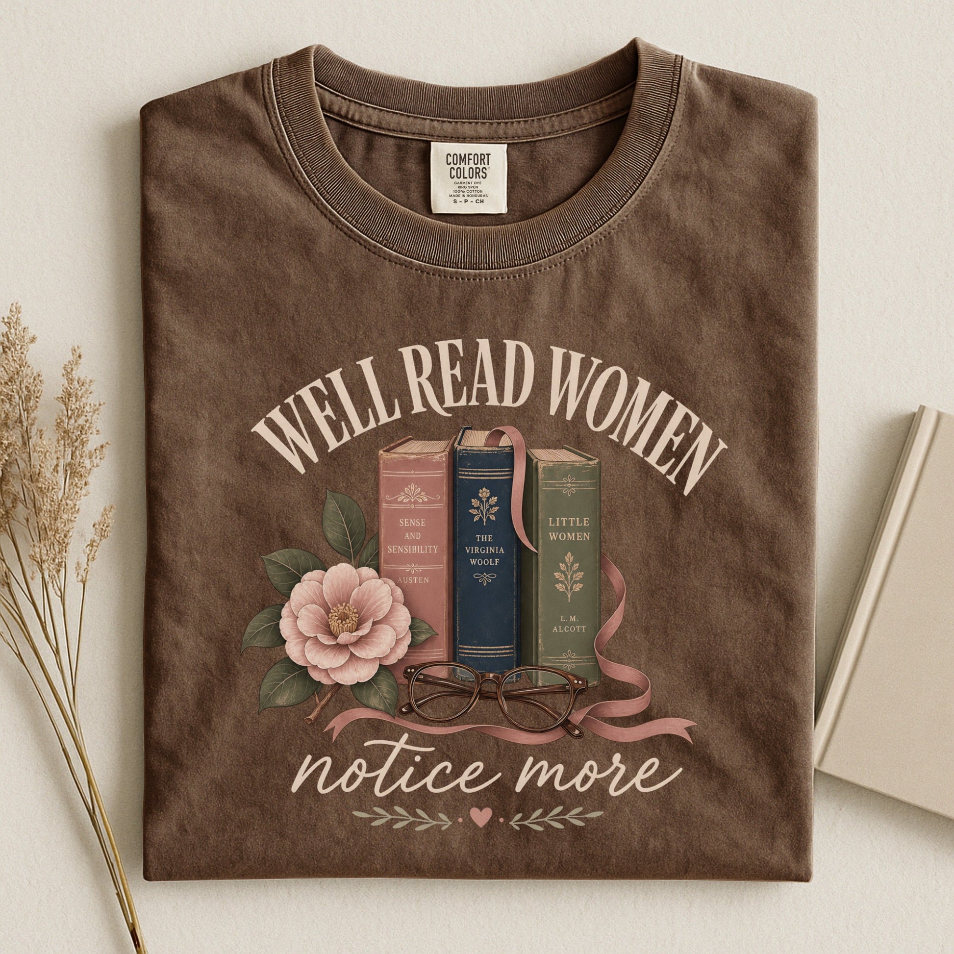 Well-Read Women Notice More bookish tee in Espresso, flat lay